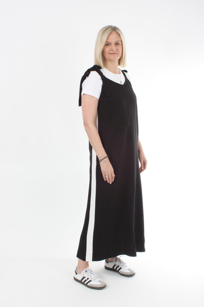 Olivia Dress - Black white Stripe
