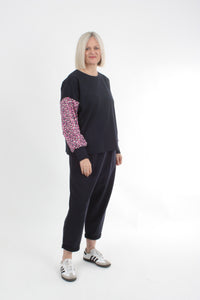 Quinn Top - Navy Pink spot sleeve