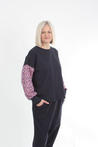 Quinn Top - Navy Pink spot sleeve