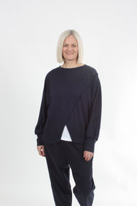Cross Over Jumper square cut - Navy Merino