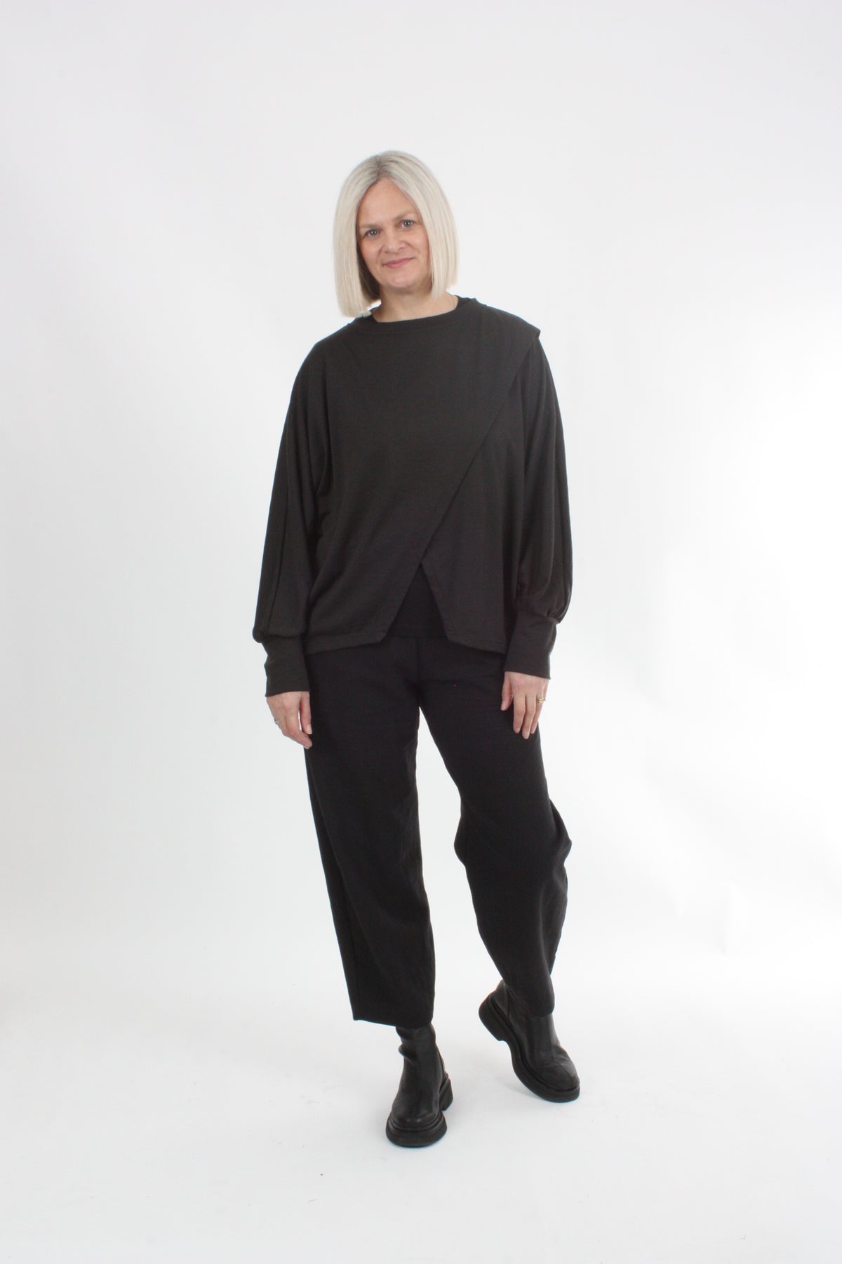 Cross Over Jumper square cut - Espresso Merino