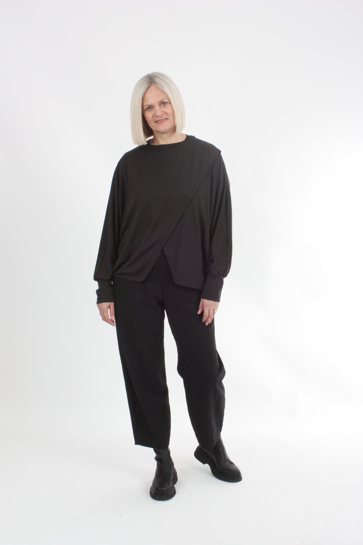 Cross Over Jumper square cut - Espresso Merino