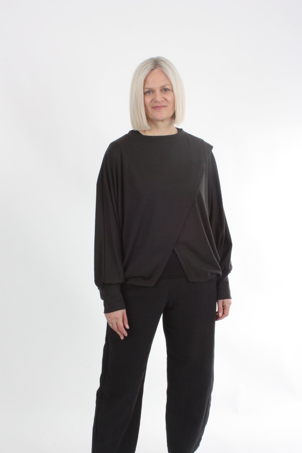 Cross Over Jumper square cut - Espresso Merino