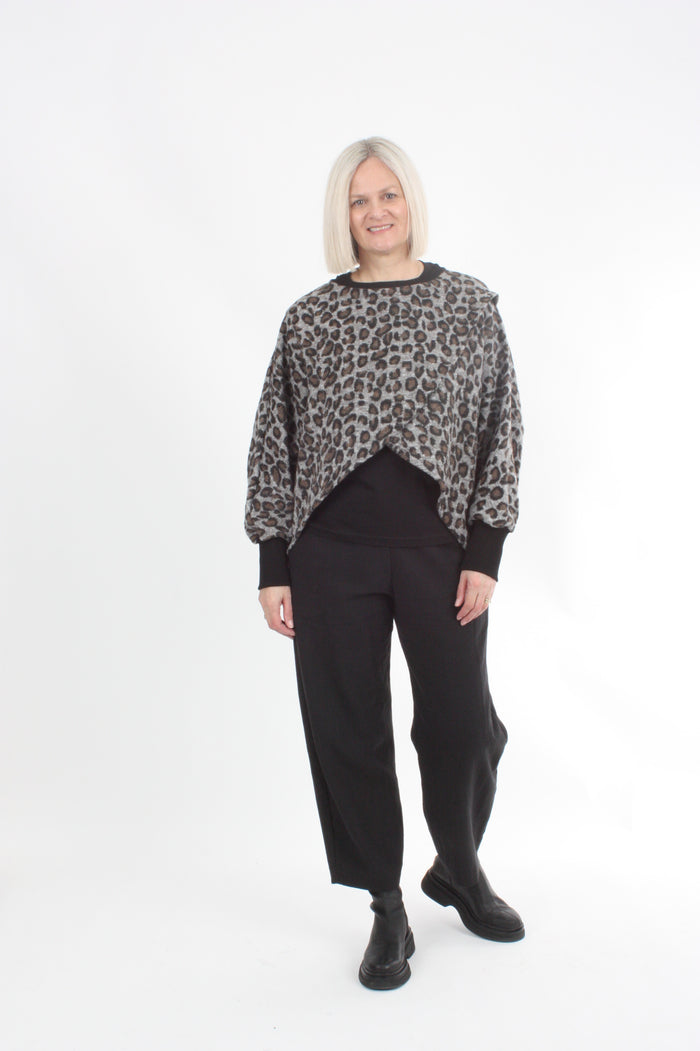 Cross Over Jumper - Leopard