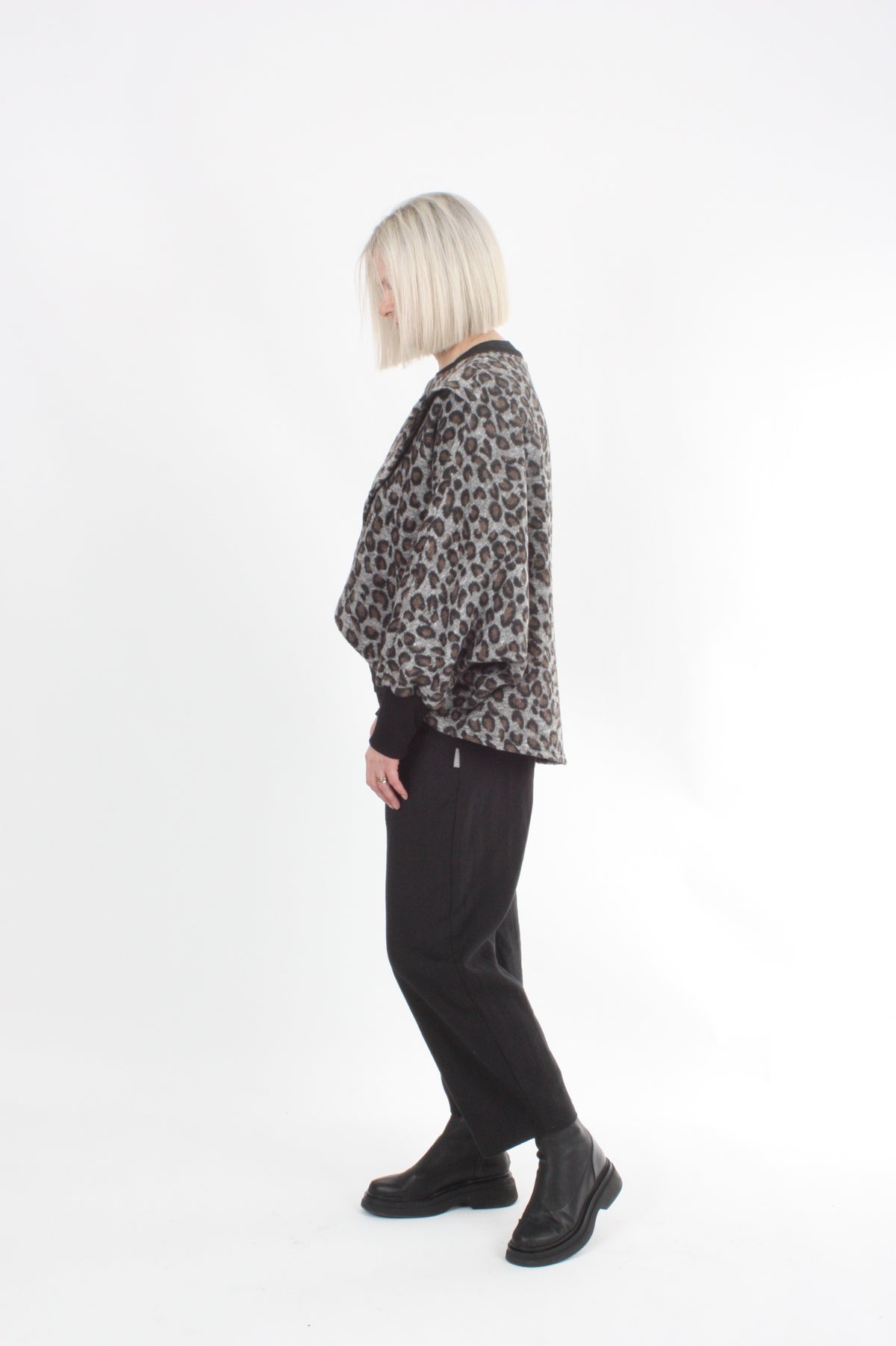 Cross Over Jumper - Leopard