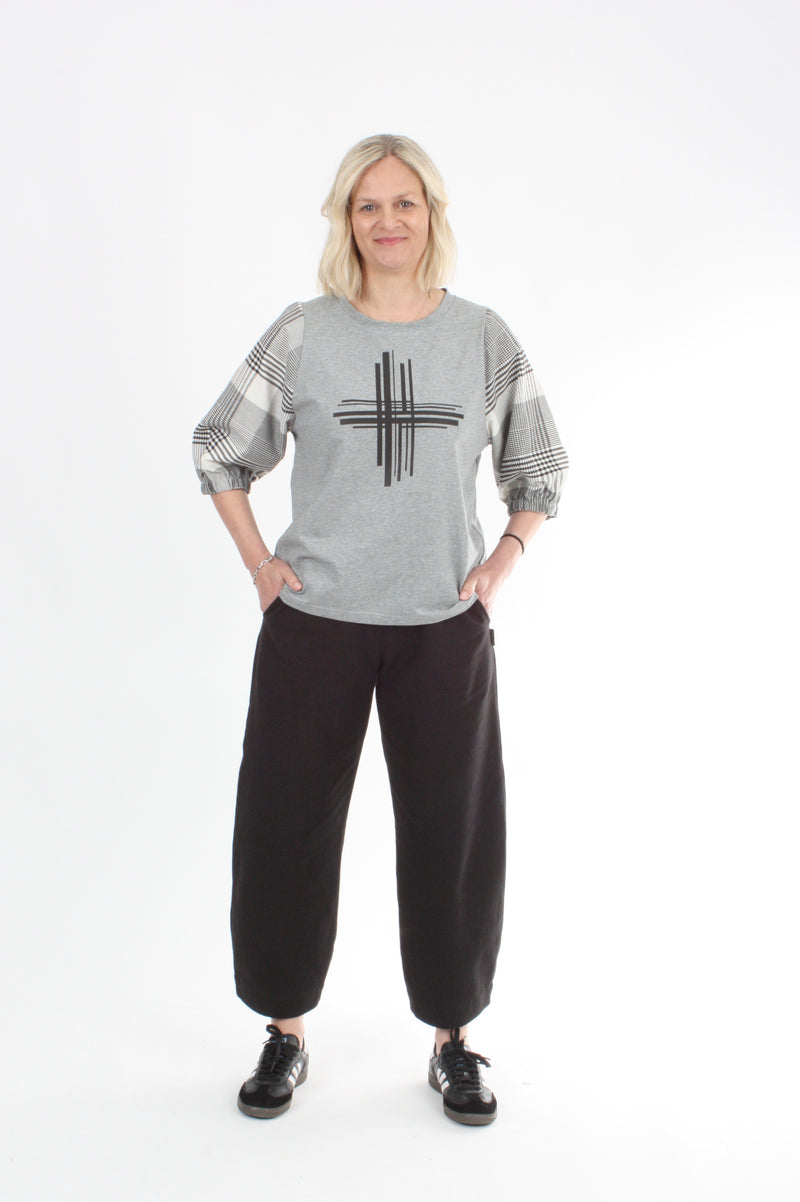 Bennie Top - Grey with line Print Sleeve