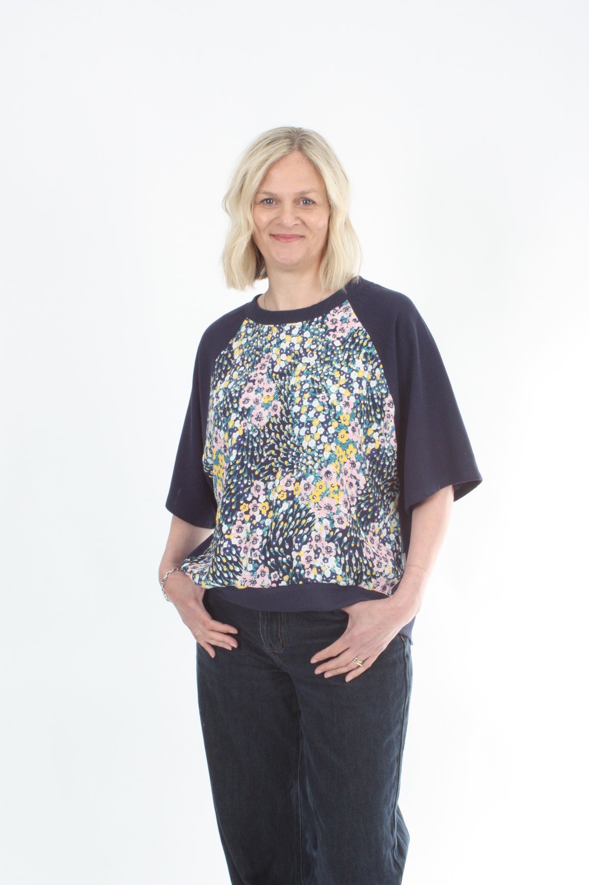 Harper Top - Navy Print - Short sleeve