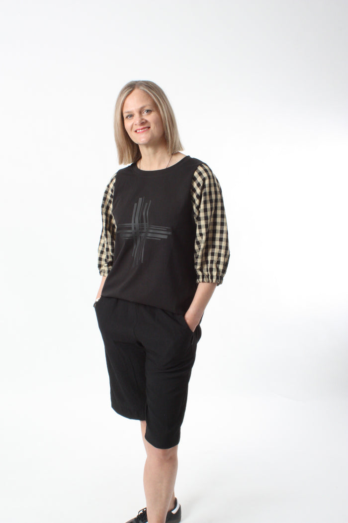 Bennie Top - Black with Check sleeves