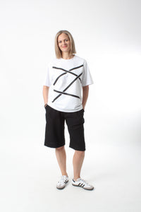 Tee Shirt - White or Black with Line Print