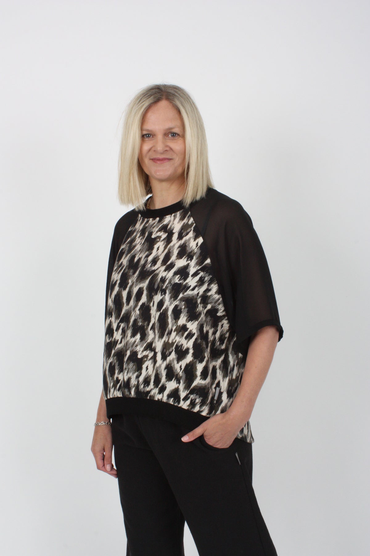 Harper Top - Leopard Print - Short sleeve