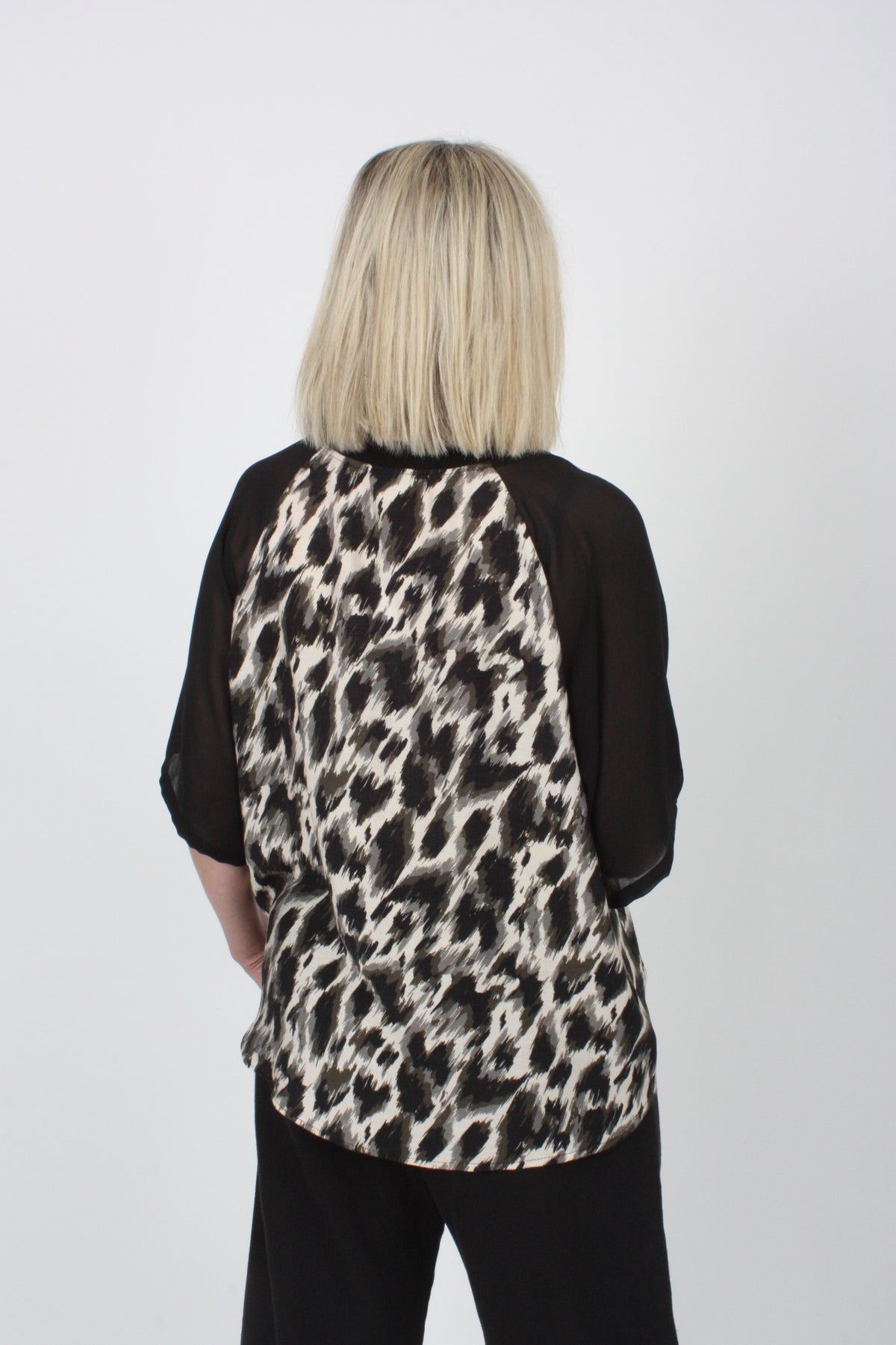Harper Top - Leopard Print - Short sleeve