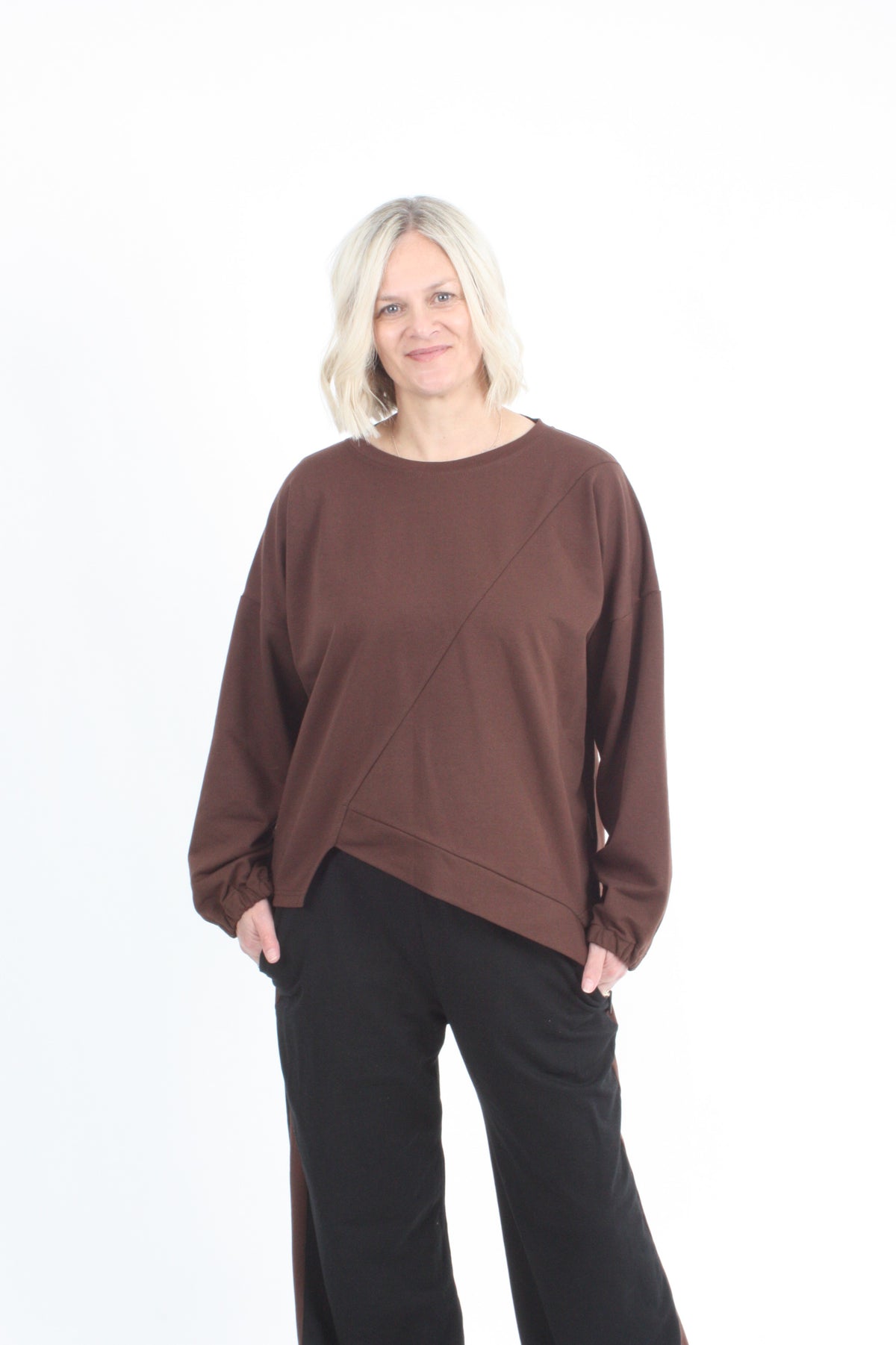 Mia Sweater - Chocolate