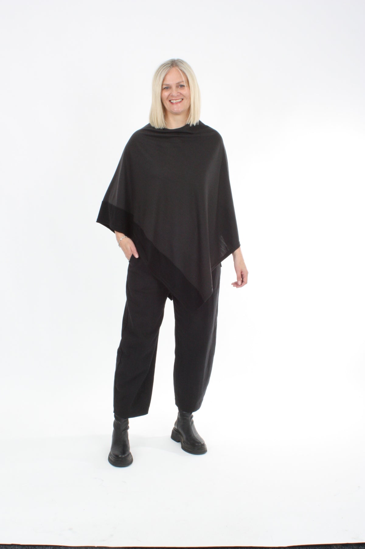 Tri Poncho Merino - Espresso with Black Trim - Pre-Order