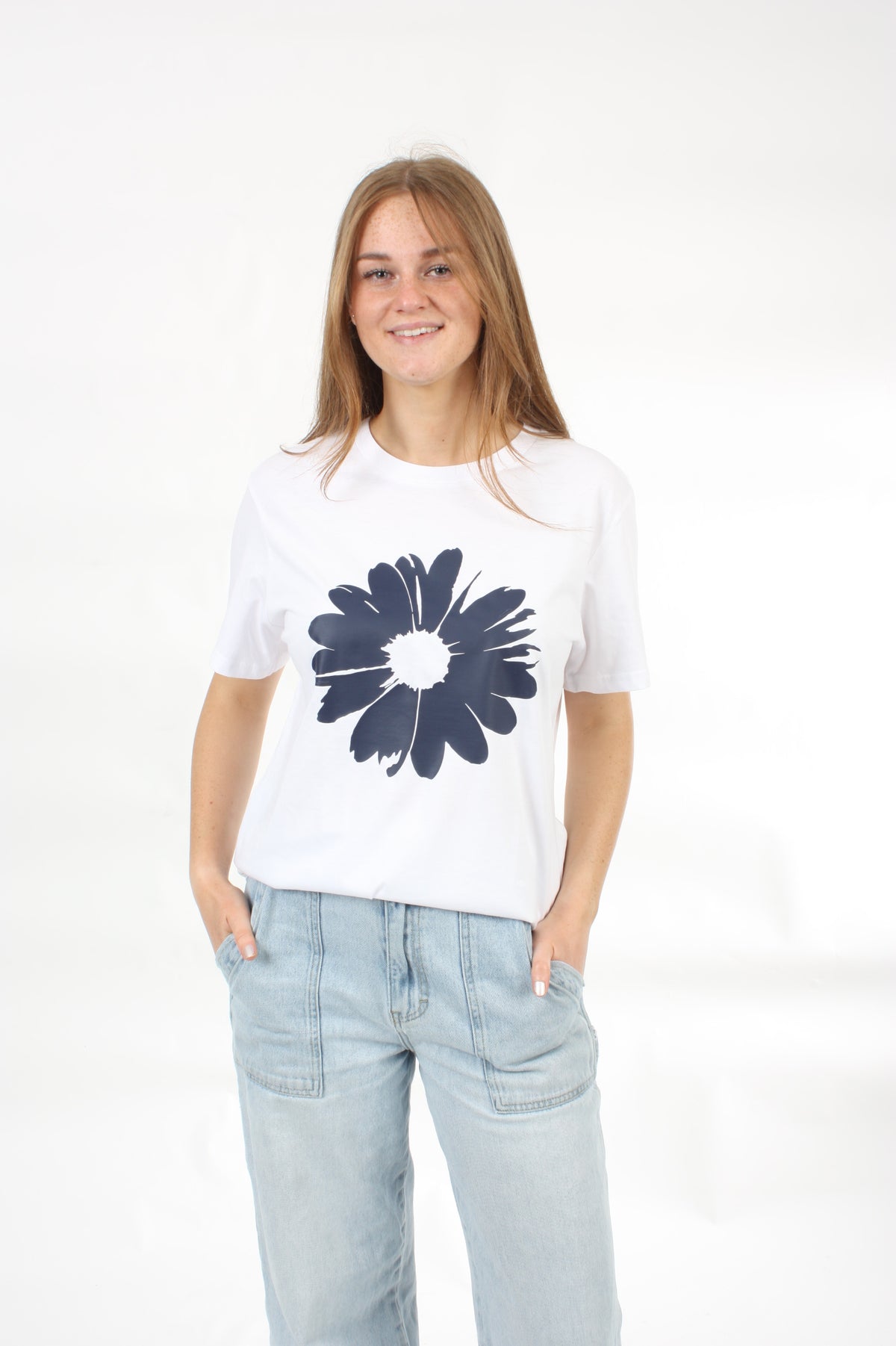 Tee Shirt - white with Navy Daisy Print - Pre Order