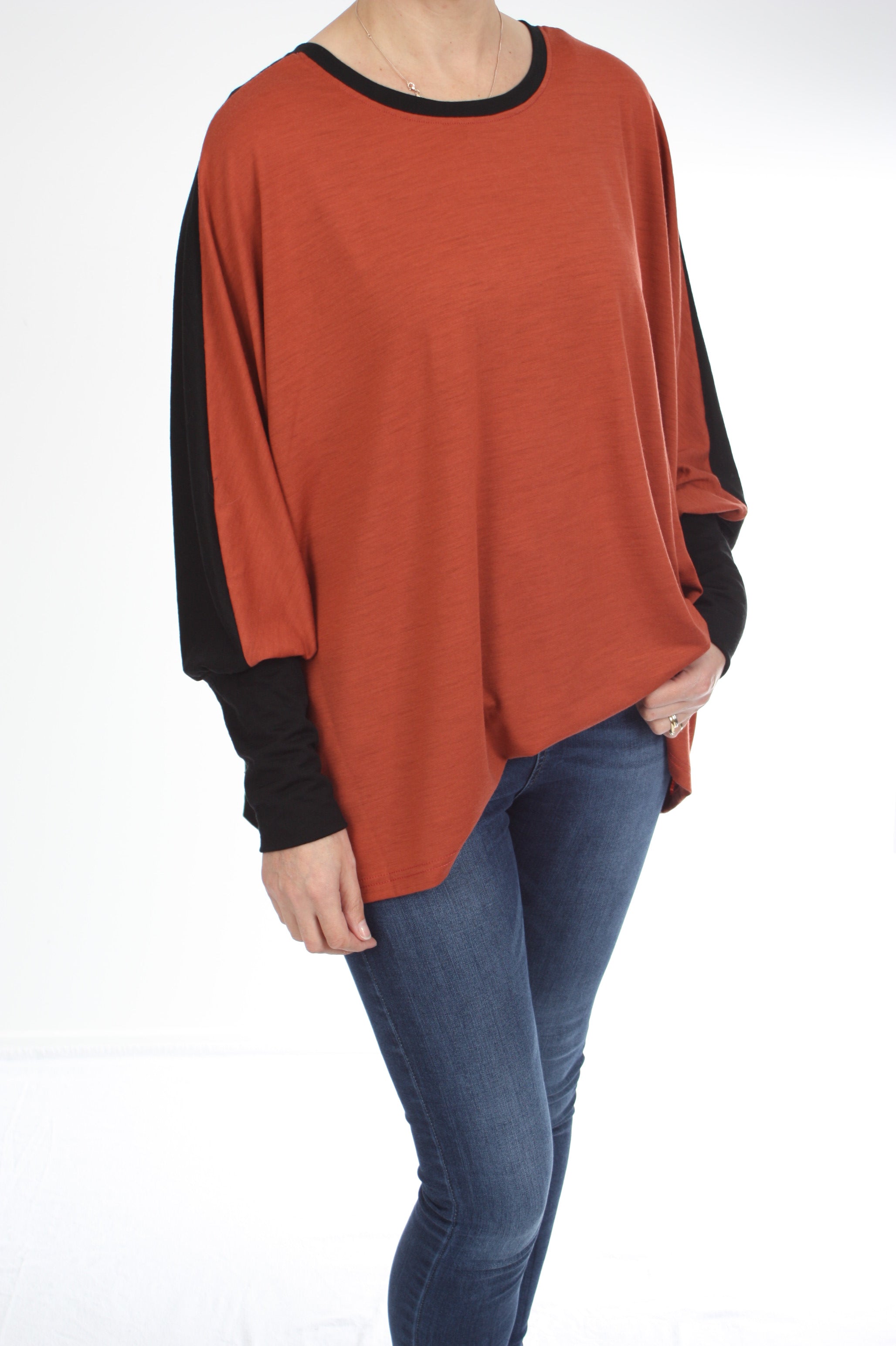 Alexa Top - Merino - Reversible Black/Rust -Pre-Order – Wadzee Design